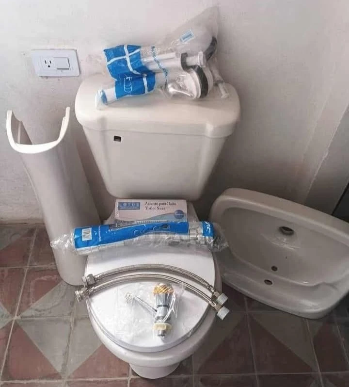 Juego de baño nacional completo con todo ( blanco('s foto | AlKombomaster |  BizneCubano