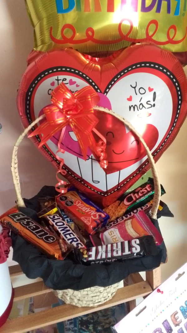 Regalo sencillo para enamorados's foto | AlKombomaster |  BizneCubano