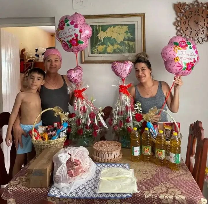 Combo personalizado con regalos detalles al privado's foto | AlKombomaster |  BizneCubano