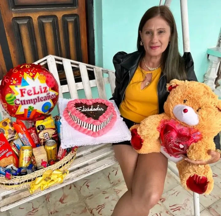 Regalo personalizado  y con perfumes's foto | AlKombomaster |  BizneCubano