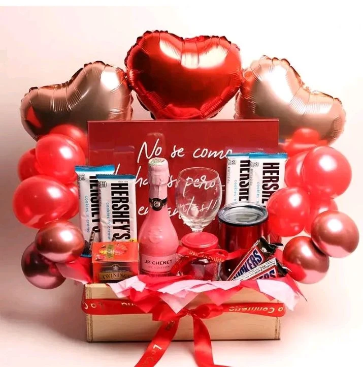 Regalo para enamorados's foto | AlKombomaster |  BizneCubano