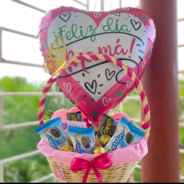 Regalo  sencillo para mamá's foto | AlKombomaster |  BizneCubano