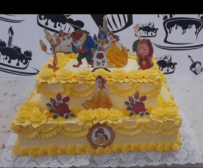 Kakes de dos pisos bandeja completa temática ,color y relleno al privado's foto | AlKombomaster |  BizneCubano