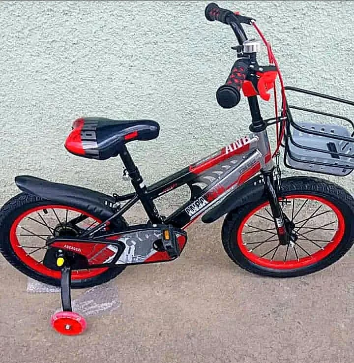 •Bicicletas de niño #12, colores negra/roja, ruedas de apollo y cesta,'s foto | AlKombomaster |  BizneCubano