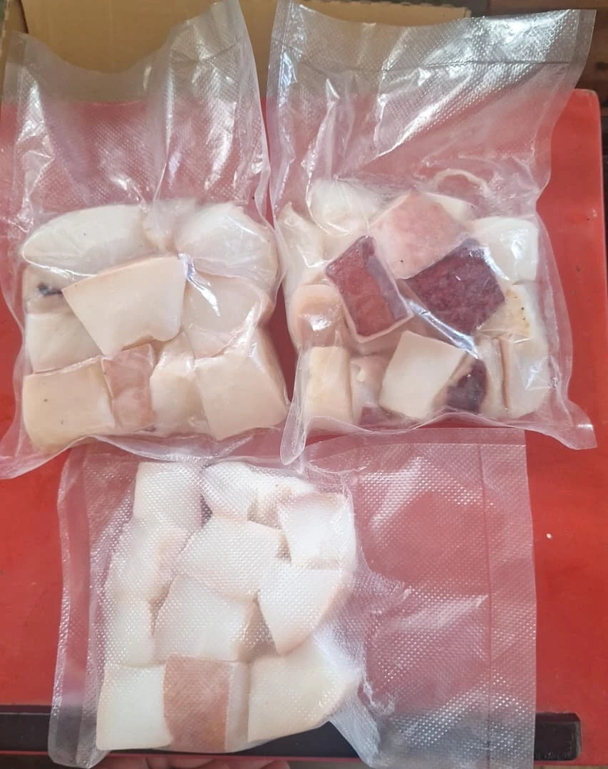 Cuadrados de calamar de 450gm's foto | AlKombomaster |  BizneCubano